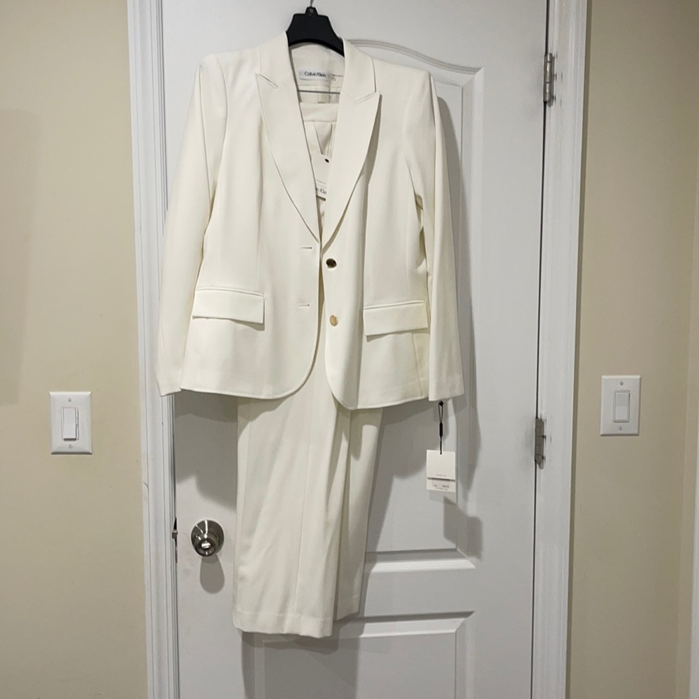 Woman’s Calvin Klein Pant suit